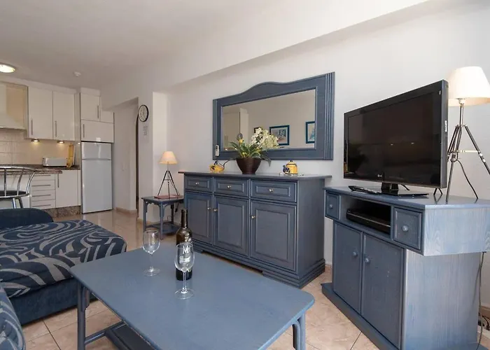 Santa Maria 67 - Two Bed Apartment *